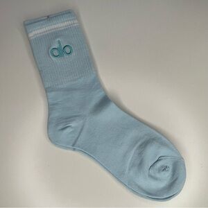 Unisex Half-Crew Understated Sock embroidered logo